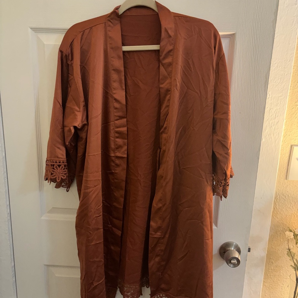 Elegant Brown Lace Trim Kimono Robe with Bridesmaid lettering on back